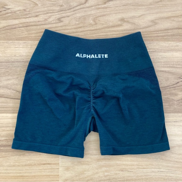 OG Alphalete 3.5" Amplify Teal Women's Seamless Scrunch Shorts - Picture 3 of 4